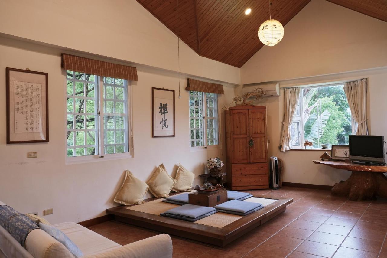 Wisdom Garden Home Stay Yuli Exteriör bild