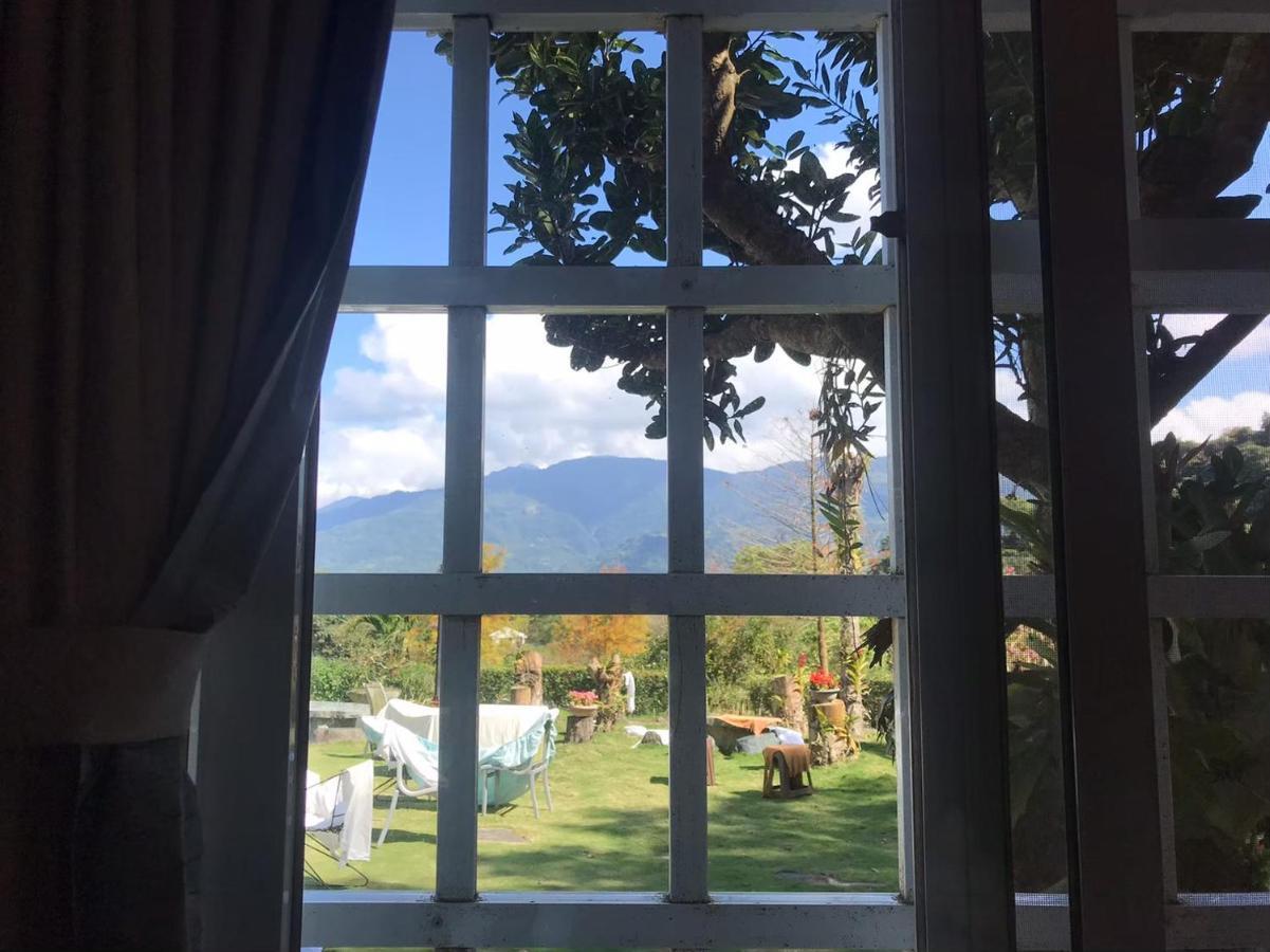Wisdom Garden Home Stay Yuli Exteriör bild