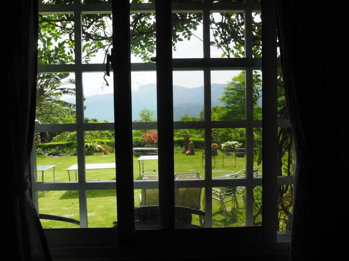 Wisdom Garden Home Stay Yuli Exteriör bild